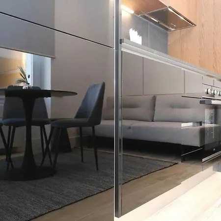 New-hidden Gem-suite-perfect For Couples-renovated Apartamento